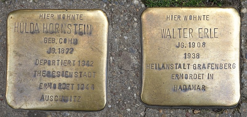 File:Stolpersteine Hulda Hornstein und Walter Erle, Düsseldorf, Königsallee 86.jpg