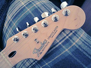 Fender: Guitar, Forstærker, Andre selskaber