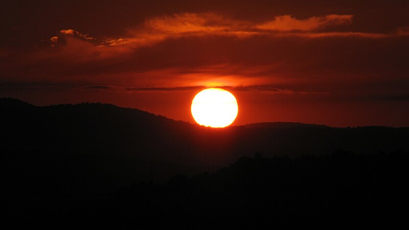 File:Sunset near Cluj-Napoca (2749581065).jpg