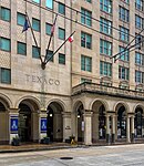 1959 addition at left; 1915 building at right TEXACO Texas Company Building.jpg