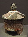 Vase tripode inspiré de Teotihuacan.