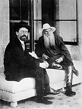 Anton Tchekhov et Léon Tolstoï.