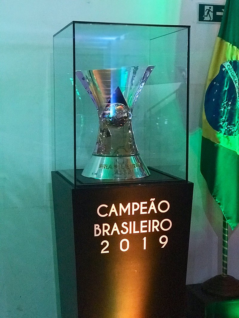 A repaginação dos troféus da CBF, com a Série A e a Copa do Brasil