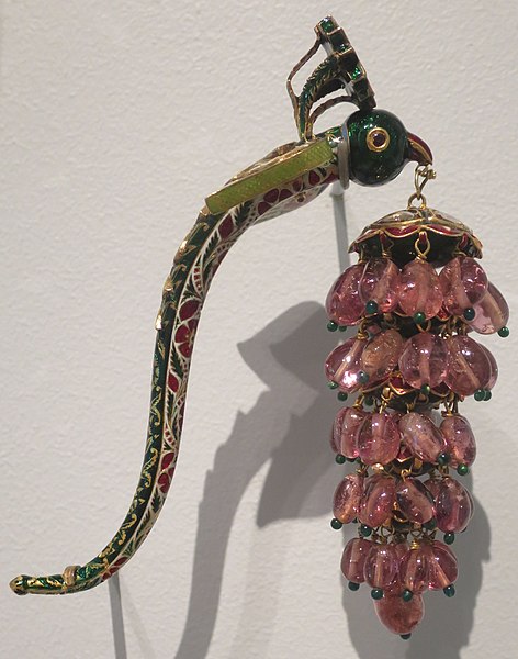 File:Turban ornament in the form of a bird, northern India, 19th century, gold, gemstones and enamel, Honolulu Academy of Arts.JPG