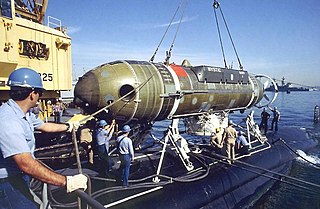 <i>Mystic</i>-class deep-submergence rescue vehicle Class of US Navy submersible for rescue operations on submerged, disabled submarines