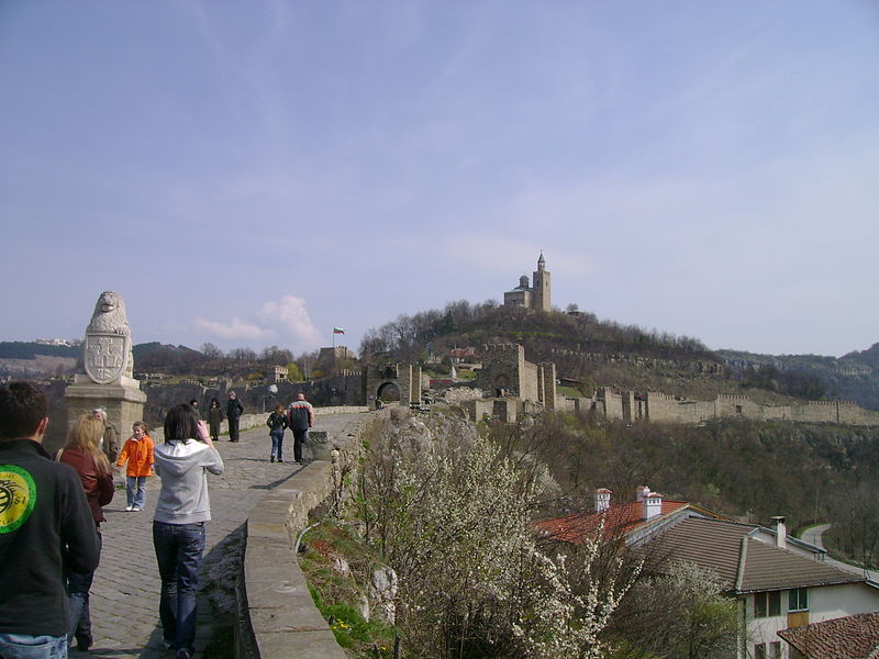 File:Veliko Tarnovo TodorBozhinov (15).JPG