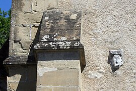 Voreppe, ancienne église Saint-Didier, tête sculptée