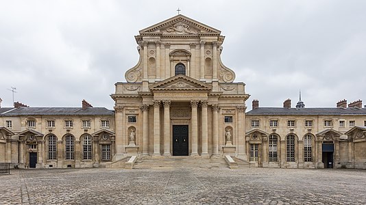 Main facade with adjacent monastic buildings