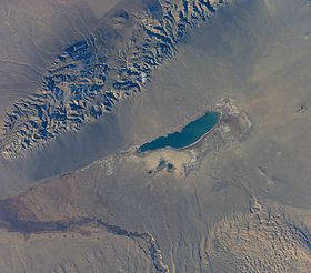 Озеро Шара-Нур. Северо-западнее хребет Агар-Даг-Тайга