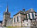 clocher (tors), nef, transep sud et chœur de l'église St-Jean-Baptiste.