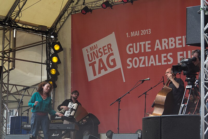 File:1. Mai 2013 - Familienfest 005.jpg