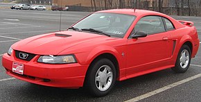 1999-04 Ford Mustang cupé.jpg