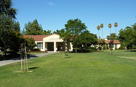 2009 0725 CA CSUF ThomasAdministration