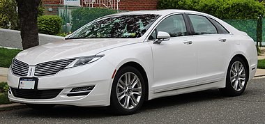 2016 Lincoln MKZ 2.0L AWD front 4.22.19.jpg