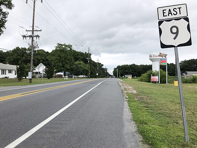 US 9 eastbound past the western terminus at US 13 in Laurel