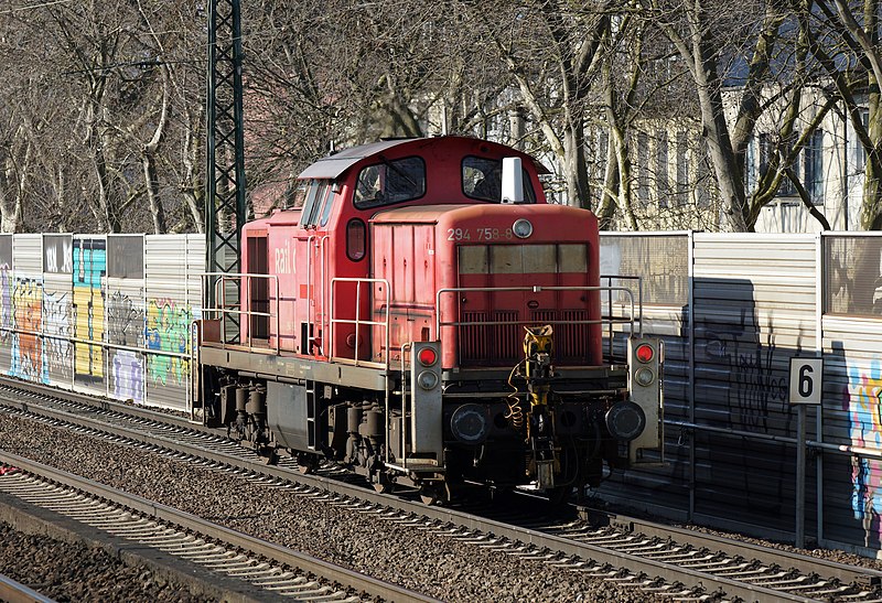 File:294 758-8 Köln-Süd 2016-03-17-04.JPG