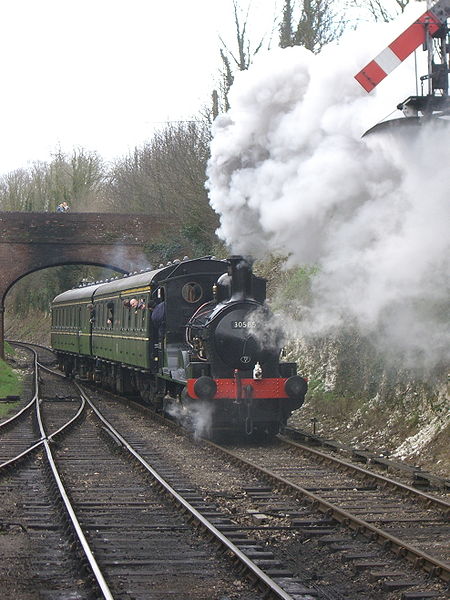 File:30585 Beattie Well Tank Mid Hants Railway.jpg