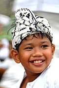 A boy wearing the Balinese udeng