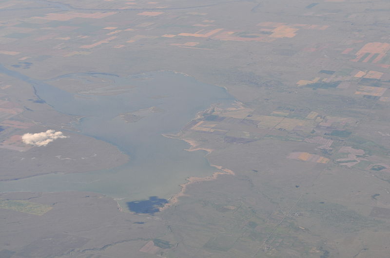 File:Aerial - Pakowki Lake 03 (10433191943).jpg