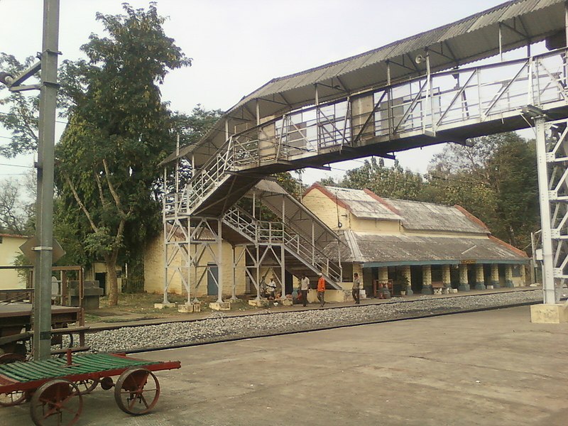 File:Alamanda train station view 09.jpg