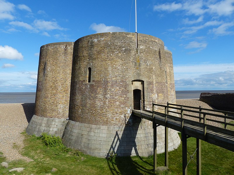 File:Aldeburgh Martello Tower.jpg