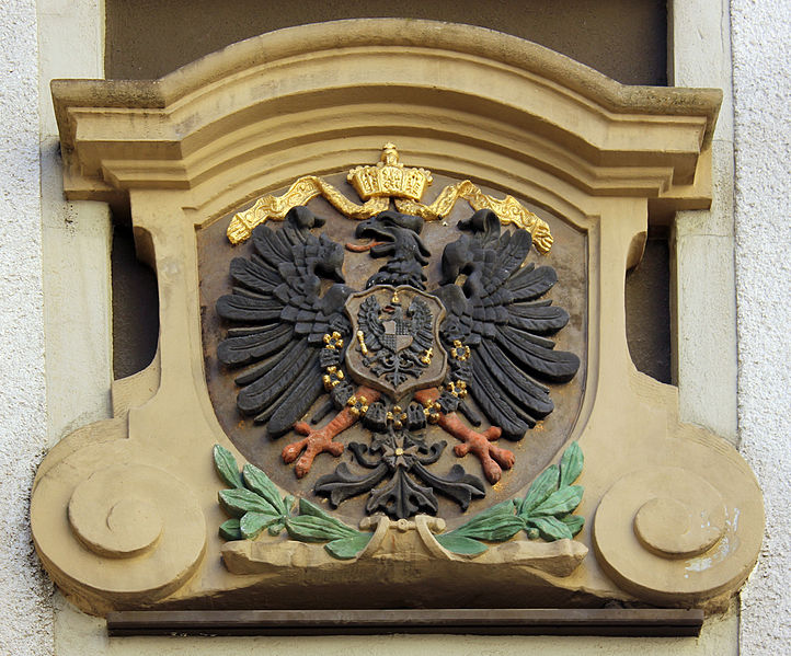 File:Alte Gasse 5, Wappen des ehemaligen kaiserlichen Postamtes.jpg
