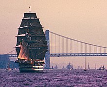 The NS Amerigo Vespucci sailing in New York Harbor, as part of the Grand Parade of Sailing Ships of 1976. Amerigo Vespucci (Italy) - OpSail76.jpg