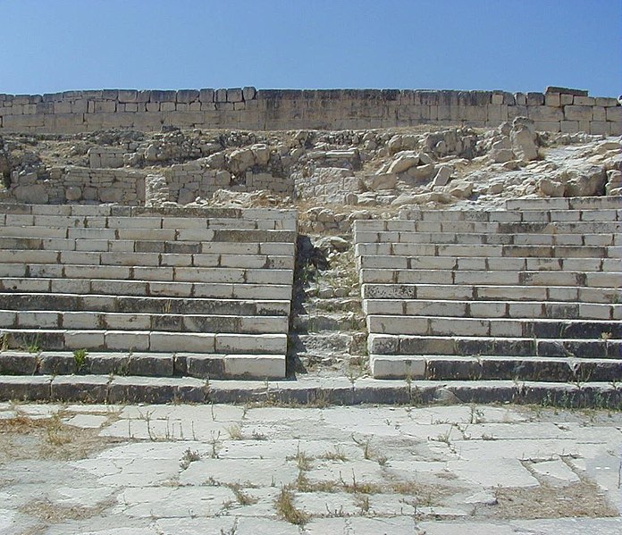 File:Auditorium liber pater dougga.JPG