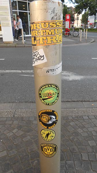 File:BVB-Aufkleber Alter Mühlenweg.jpg