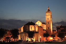 Barletta Cathedral retro01.JPG