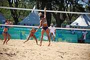 Deutsch: Beachvolleyball bei den Olympischen Jugendspielen 2018; Tag 8, 14. Oktober 2018; Mädchen, Achtelfinale – Mexiko-China 0:2 (15–21/16–21) English: Beach volleyball at the 2018 Summer Youth Olympics at 14 October 2018 – Girls Round of 16 – Mexico-China 0:2 (15–21/16–21)