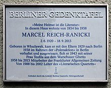 Berliner Gedenktafel Güntzelstr 53 (Wilmd) Marcel Reich-Ranicki.jpg