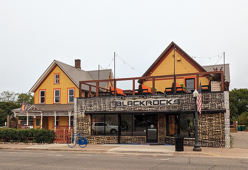 File:Blackrocks Brewery full - 2023.jpg