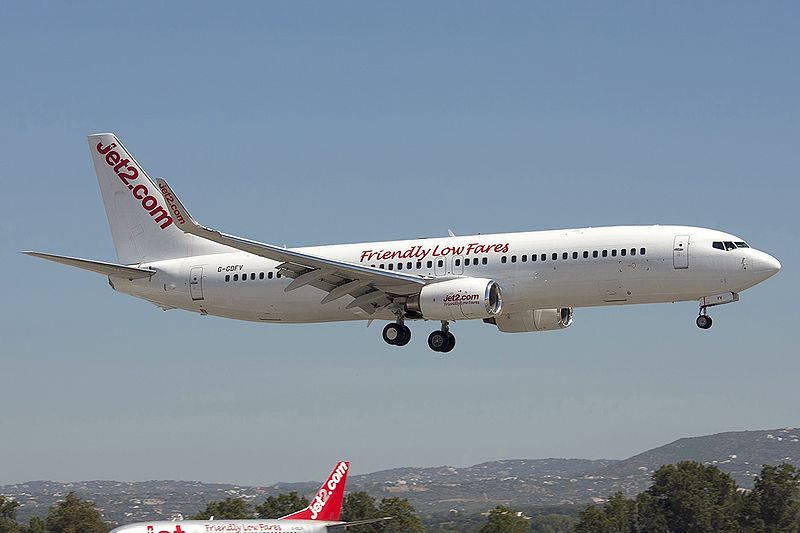 File:Boeing 737-85F, Jet2.com JP7632853.jpg