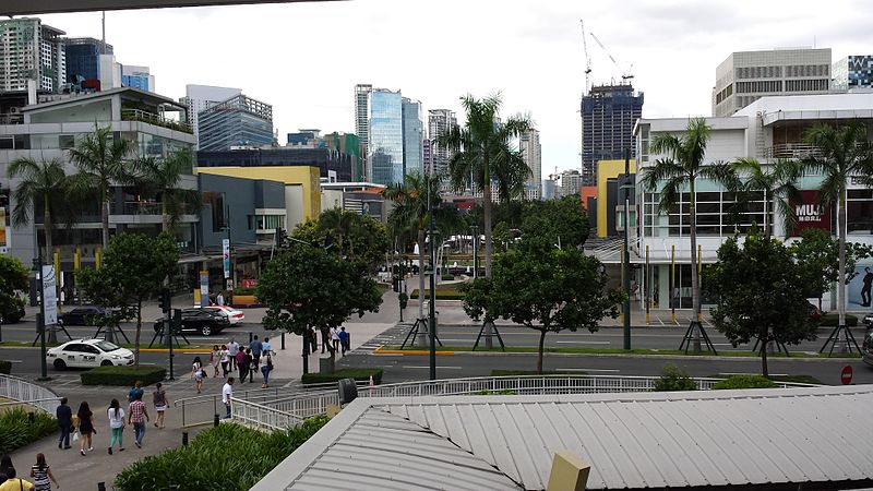 File:Bonifacio High Street in BGC, Metro Manila.jpg