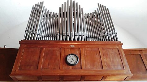 Brindisi - San Leucio organo Weise - Organaria Isontina.jpg