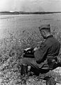 Stabsredaktør i felten i Estland august 1941. Foto: Deutsches Bundesarchiv