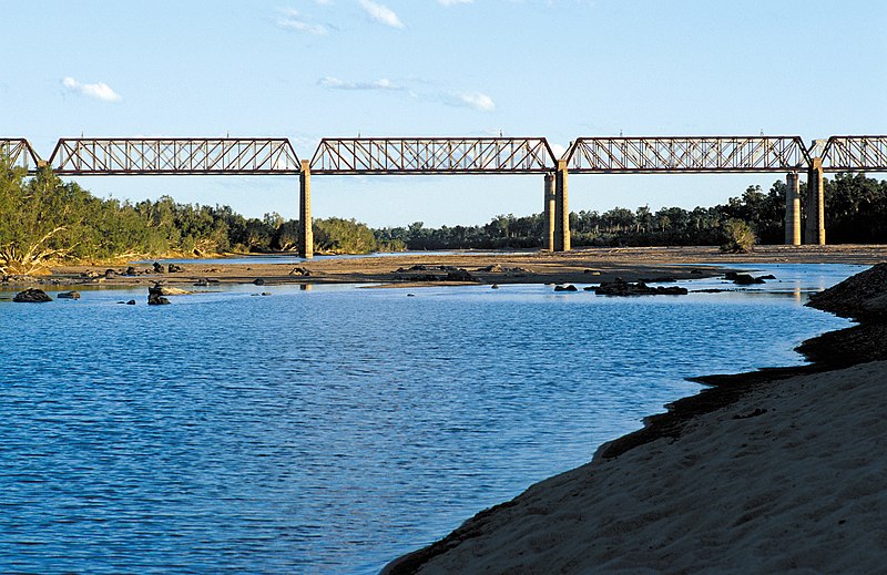 File:CSIRO ScienceImage 4396 Late afternoon view of the railway bridge across the Burdekin River near Charters Towers QLD.jpg