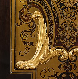 Baroque guilloché on a cabinet, André Charles Boulle, c.1700, oak veneered with Macassar and Gabon ebony, ebonized fruitwood, burl wood, and marquetry of tortoiseshell and brass, gilt bronze, Metropolitan Museum of Art, New York City