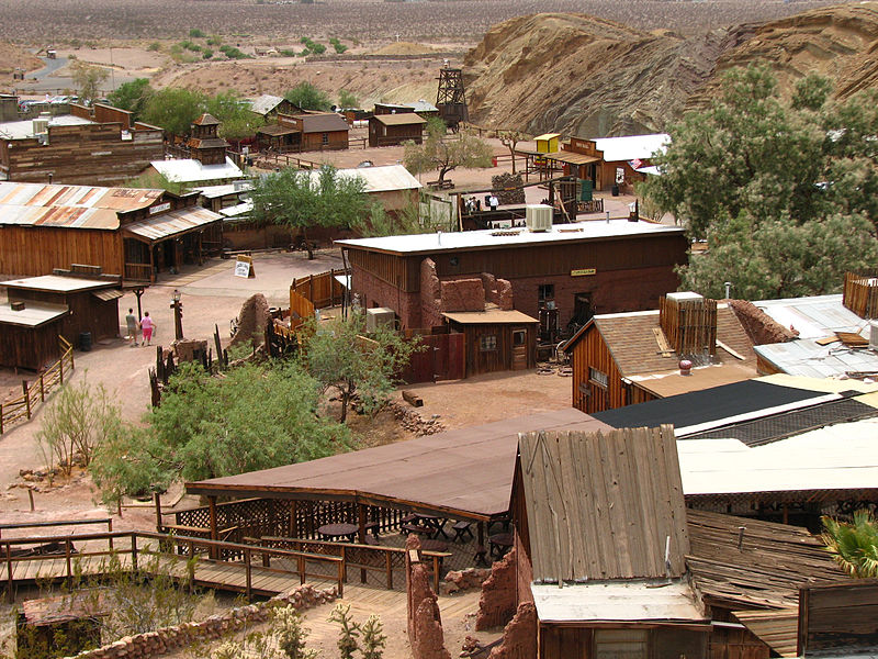 File:Calico Ghost Town (4889373619).jpg