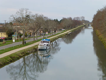 Le canal latéral à la Garonne à Grisolles.