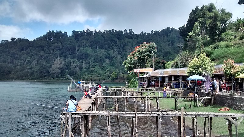 File:Candikuning, Baturiti, Tabanan Regency, Bali, Indonesia - panoramio (3).jpg