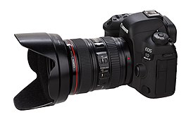 Canon EOS-5D-Mark-IV-03.jpg