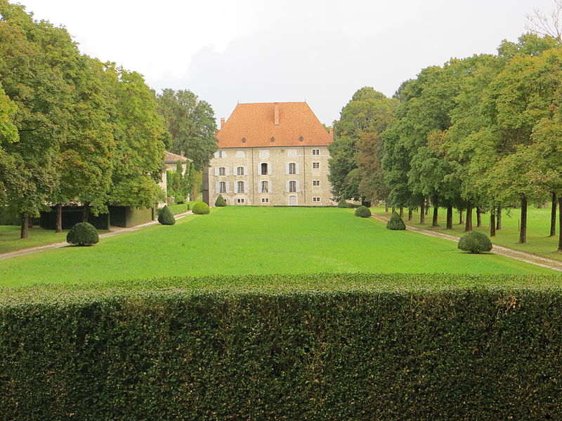 File:Château de Crolles 4.JPG