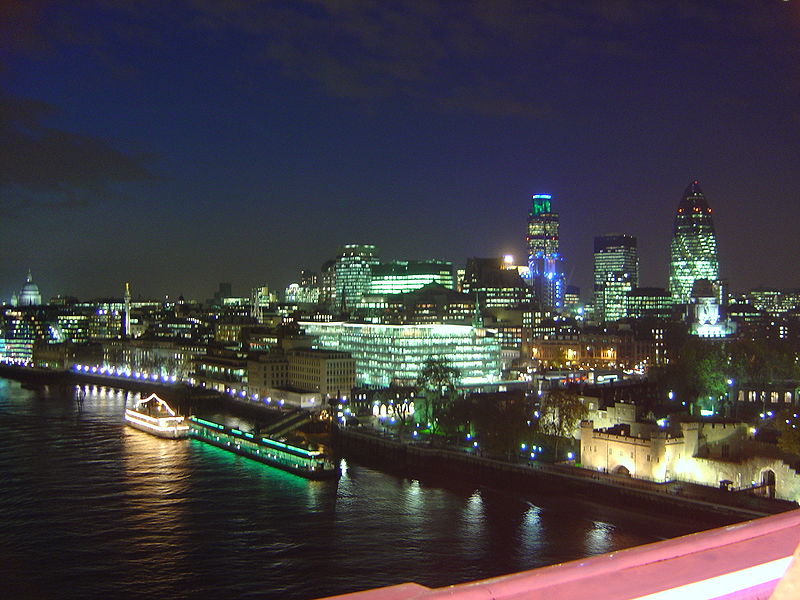 File:City of London at night.jpg