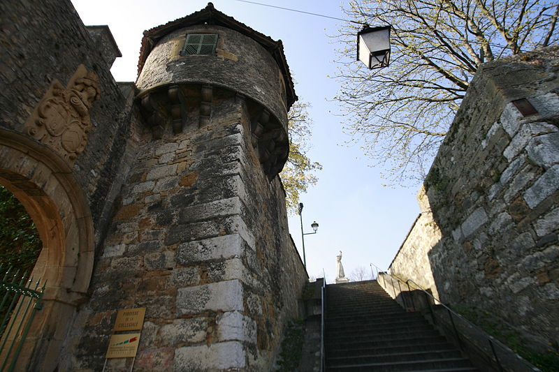 File:Collegiale Neuchatel mg 2456.jpg