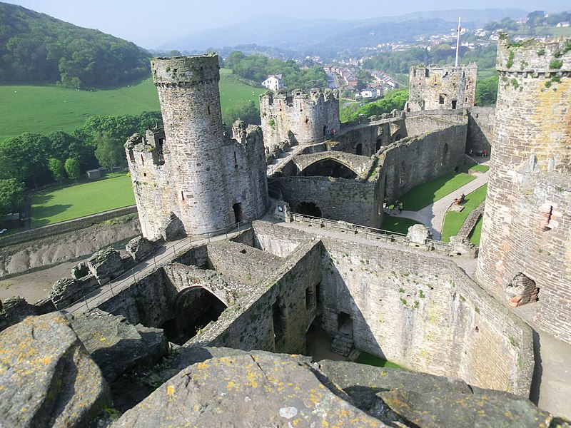 File:Conwy Castle - panoramio (7).jpg