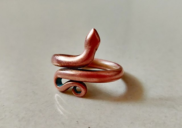 640px Copper Snake Ring