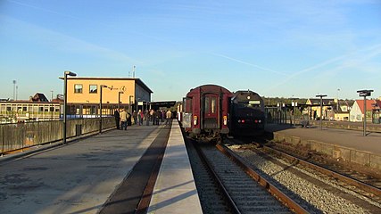 DSB K 582 with heritage train.