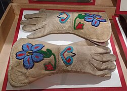 Dale Evans embroidered gauntlets.jpg